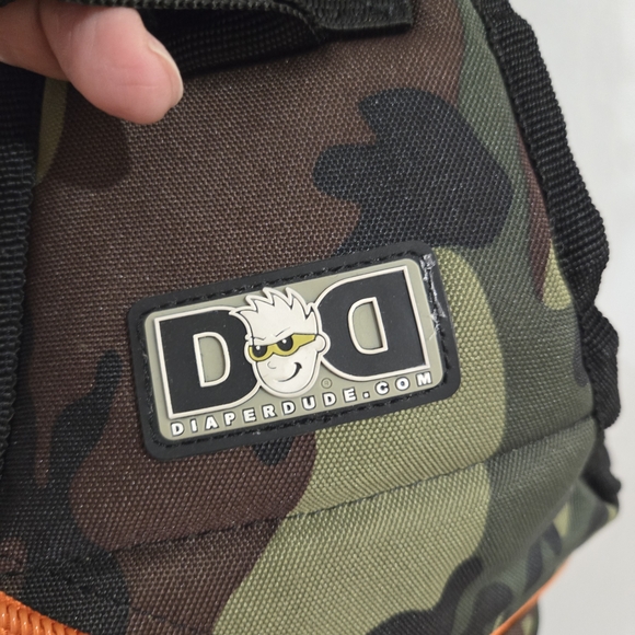 Diaper Dude Camouflage Messenger Bag Orange Zippers Adjustable Strap - Picture 8 of 9